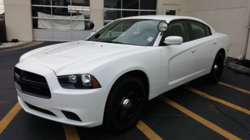 2011 dodge charger police 5.7l hemi v8 r/t white low 17k miles clean and mean!