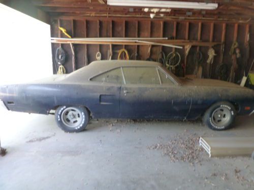 1970 plymouth roadrunner base 6.3l true barn find, matching numbers