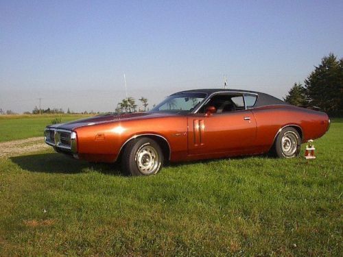 1971 dodge charger rt 440 auto with working factory air,mopar