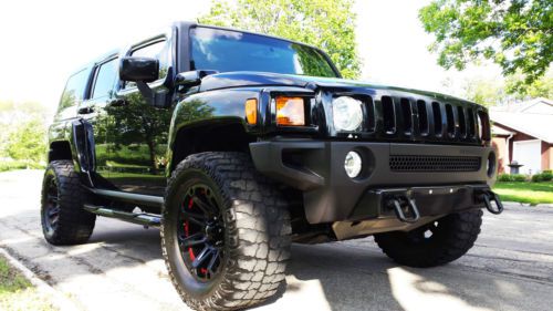 Hummer Gas Mileage >> Find used 2006 Hummer H3 AWD 4X4 Sunroof Black on Black CD DVD 18" Wheels 33" Tires in Lisle ... Hummer Gas Mileage >> Find used 2006 Hummer H3 AWD 4X4 Sunroof Black on Black CD DVD 18" Wheels 33" Tires in Lisle ...
