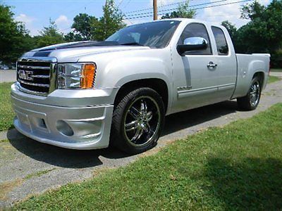 2012 gmc xcab southern comfort show truck...leather...like new just 12k miles!ya
