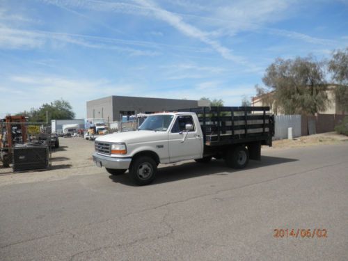 Ford 1996 f350  stakebed with lift gate and only 48k miles