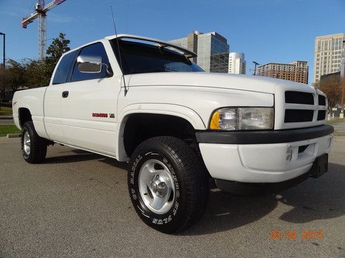 1996 dodge ram1500 extcab 5.2l v8 4x4 manual tranny 80k miles like new runsgreat