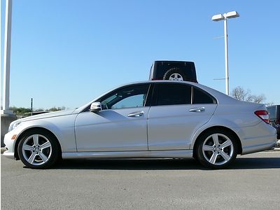 No reserve 2011 c300 v6 low miles cd player moon roof great buy