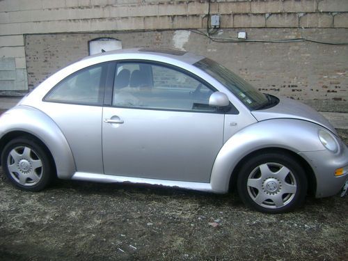 2000 volkswagen beetle gls hatchback 2-door 2.0l bad clutch!!!!!!!