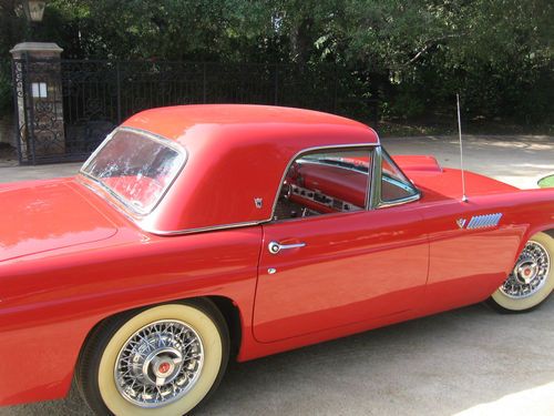 1955 ford t-bird with both tops