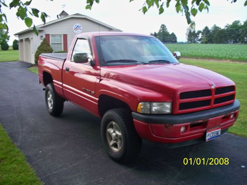 1997 dodge ram 1500 sport standard cab pickup 2-door 5.2l