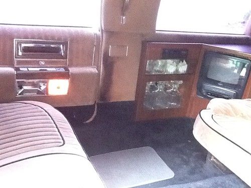 Sell Used 1988 Cadillac Brougham Limo In Des Plaines