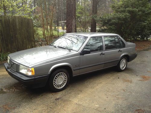 Volvo 93 volvo 940 sedan silver at 89k lo miles! rare condition.