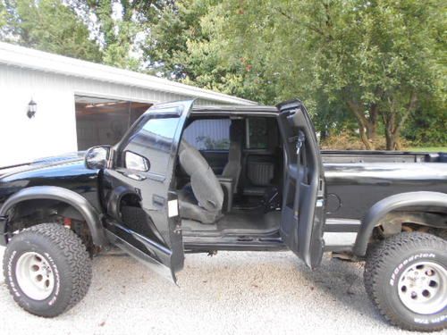 Sell Used 1998 Chevy S 10 Zr2 Extended Cab In