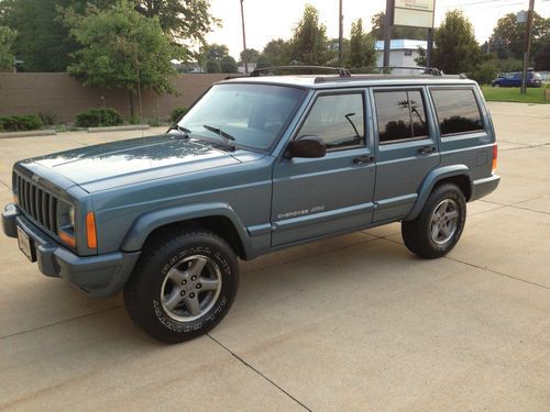Sell used 1998 Jeep Cherokee Classic 4DOOR,4.0L, 4x4 ... Sell used 1998 Jeep Cherokee Classic 4DOOR,4.0L, 4x4 ...