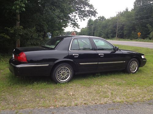 2001 mercury grand marquis with 11,400 miles!
