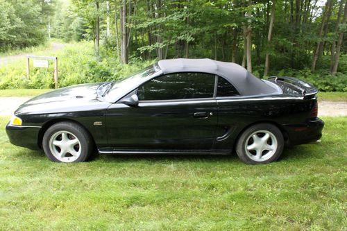 1995 ford mustang gt converible