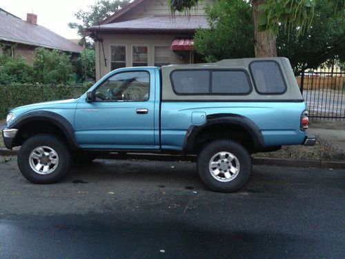 Toyota tacoma 4x4 1995 3 inch lift good running condition
