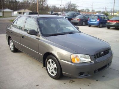 2002 hyundai accent gl sedan 4-door in gray