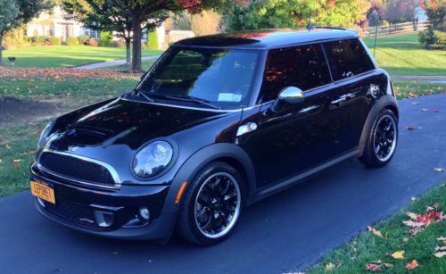 2011 mini cooper s with jcw tunining and exhaust low miles &amp; mini next program!!