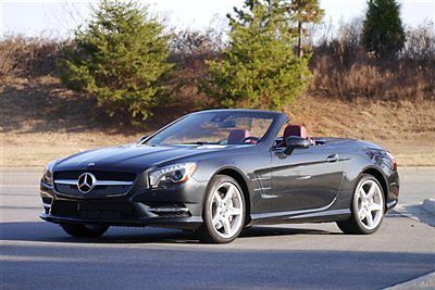Sl550 sl-class 2,400 miles! loaded with great options! low miles 2 dr convertibl