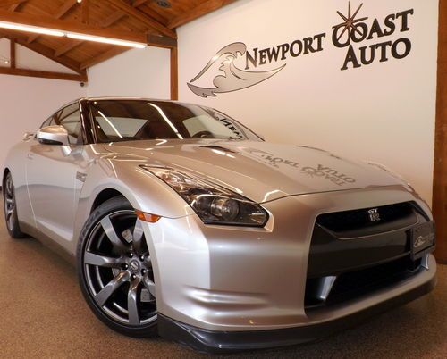 2009 nissan gt-r premium premium * super silver * never launched * never tracked