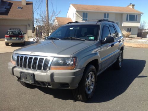 Very nice 2001 jeep grand cherokee laredo 4wd 4x4 one owner non smoker ean thi