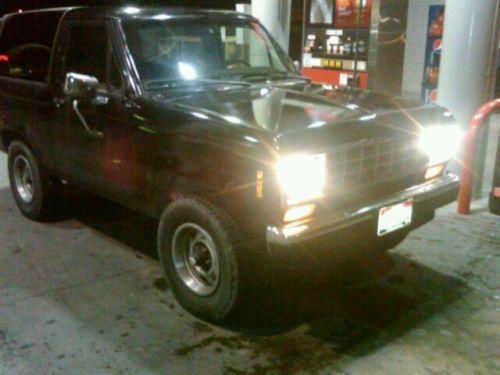 1988 ford bronco ii xlt great condition- make a offer