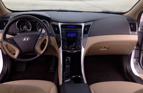 Sell Used 2013 Hyundai Sonata Gls Tan Clean Interior In