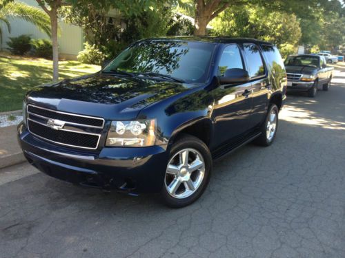 07 chevy tahoe 4x4 ex government great for family seats 9!!!