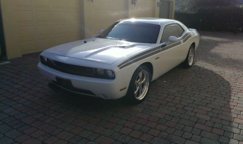 2011 dodge challenger classic rt  - white and black stripes