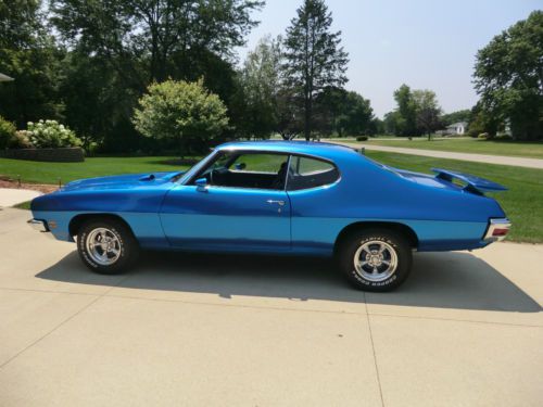 1971 pontiac lemans sport (350 engine)