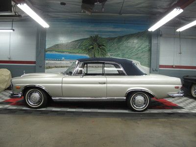 1965 mercedes 220 se cabriolet..in the movie the hangover..look!!