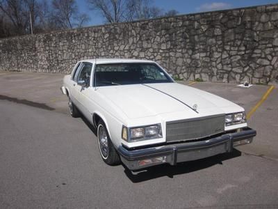 Buick lesabre limited coupe 5.0/307 straight rust free body low mileage 1985