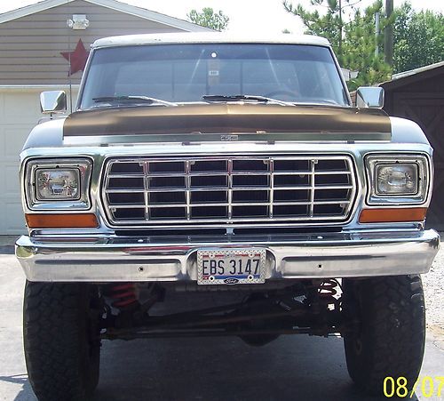 1978 ford f150 ranger  4x4  9in lift, 35" maxxis mudders,  460 big block