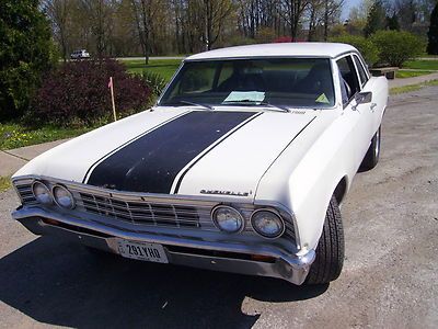 1967 chev chevelle '76 454 stock engine .2 dr sdn  running condition
