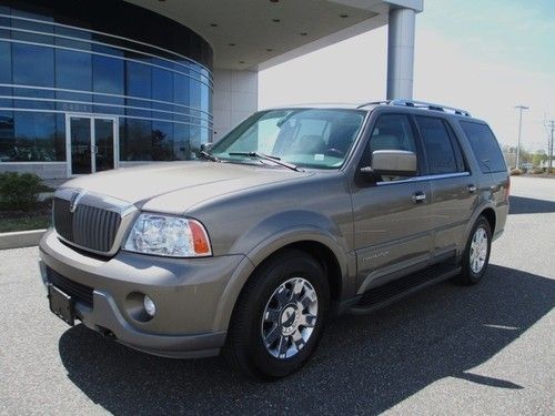 2004 lincoln navigator 4wd fully loaded 1 owner stunning