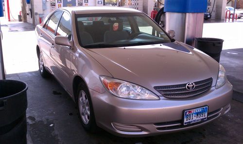 Toyota camry le 2003  2,4 l  authomatic