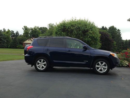 2006 toyota rav4 2.4l suv (limited) - wheelchair accessible w/ free scooter