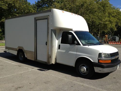 2005 chevrolet express 3500 cutaway van stepvan by utilimaster delivery truck