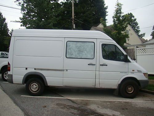 2002 2500 shc dodge sprinter cargo van white as-is