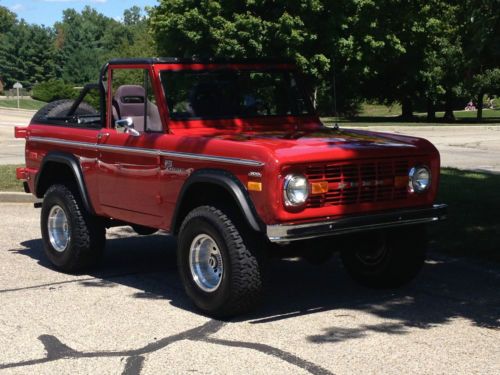 Beautiful and solid bronco sport 4x4. runs and drives great.