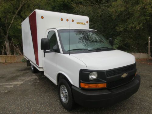 2004 chevy express g3500 12ft box truck, utility service remote workshop, a/c