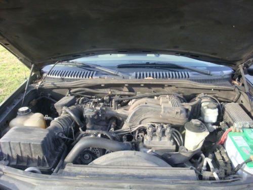 Purchase used 2005 Ford Explorer - 4X4 / XLT / V6 / Third ...
