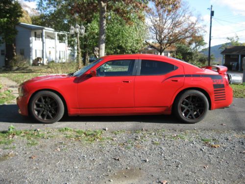 2007 dodge charger srt8 sedan 4-door 6.1l