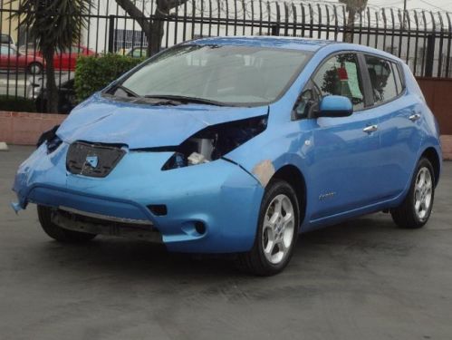 2012 nissan leaf sl damaged salvage runs! all electric only 19k miles nice color