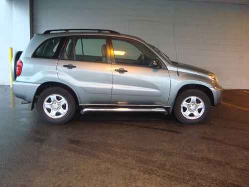 New car trade 2004 rav 4 1 owner low low miles pre auction super clean