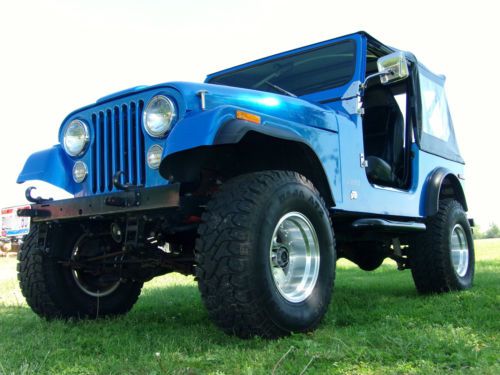 1980 jeep cj7 vortec 350 v8 5 speed 4 wheel disc mickey thompson 33x12.50 tires