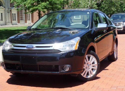 2010 ford focus sel sedan 4-door 2.0l, heated leather seats, sunroof, low miles