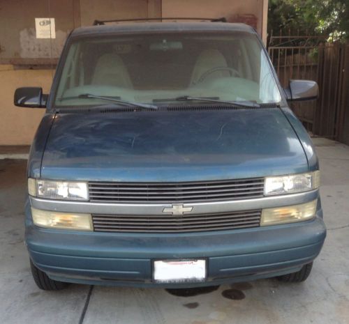 1999 chevrolet astro ls standard passenger van 3-door 4.3l  ca car