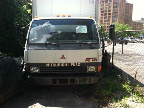 1993 mitsubishi fuso diesel fe hd box truck van cutout lift gate