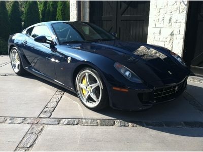 Special order blu scozia exterior paint, charcoal interior, 987 miles, flawless!