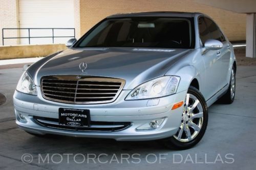 Mercedes s 550
navigation/sunroof
heated/cooled leather seats