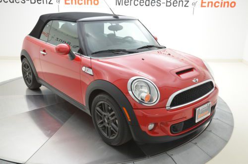 2011 mini cooper s convertible, clean carfax, 1 owner, immaculate!